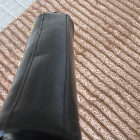 MCM Chain Shoulder Bag - Picture 7 of 17